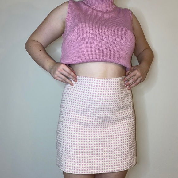 Pink Knit Mini Skirt - Picture 3 of 4